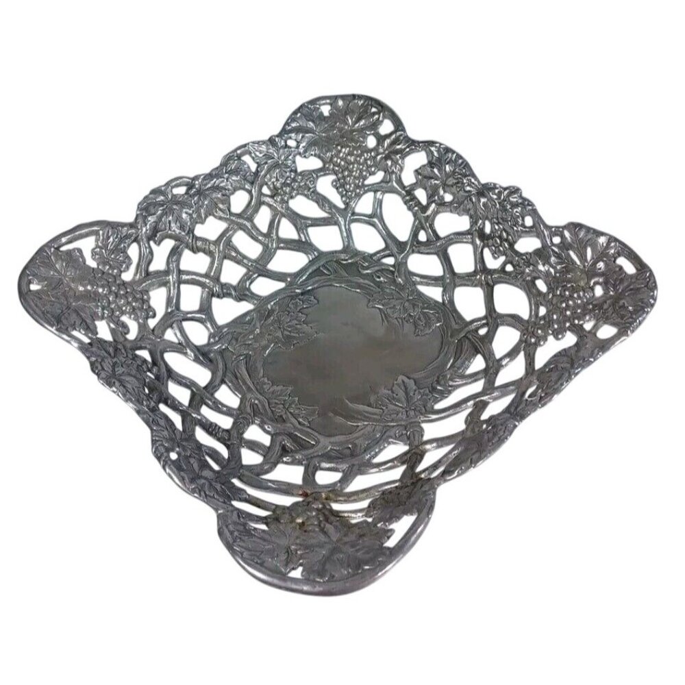 Arthur Court 1996 Large Reticulated Grapevine Bread Fruit Centerpiece Basket Vtg